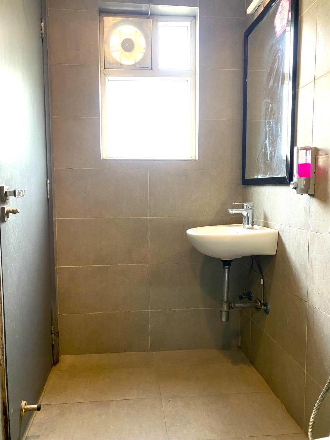 Qotel Hotel Ip Residency East Delhi Preet Vihar New Delhi Eksteriør billede