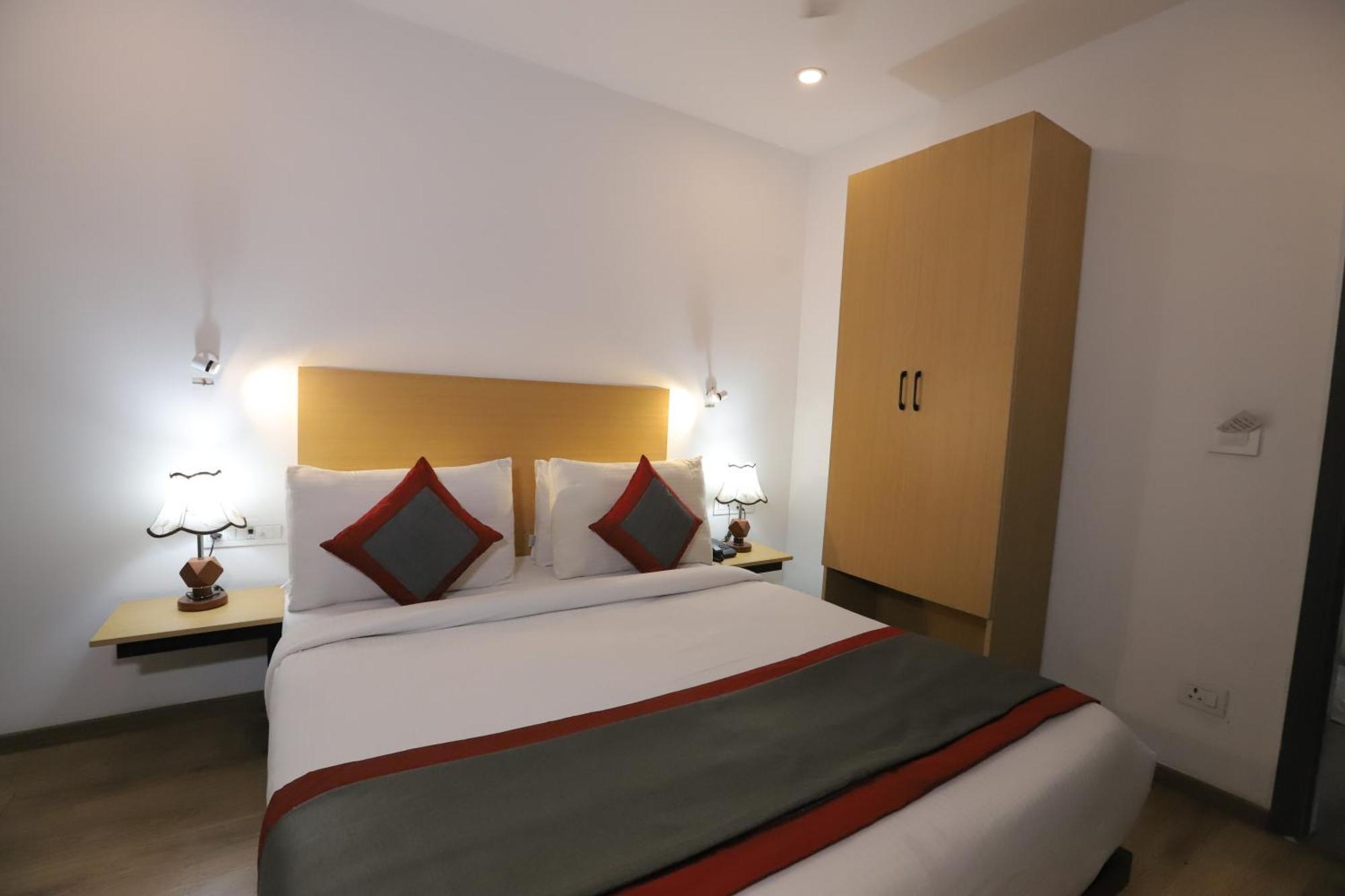 Qotel Hotel Ip Residency East Delhi Preet Vihar New Delhi Eksteriør billede