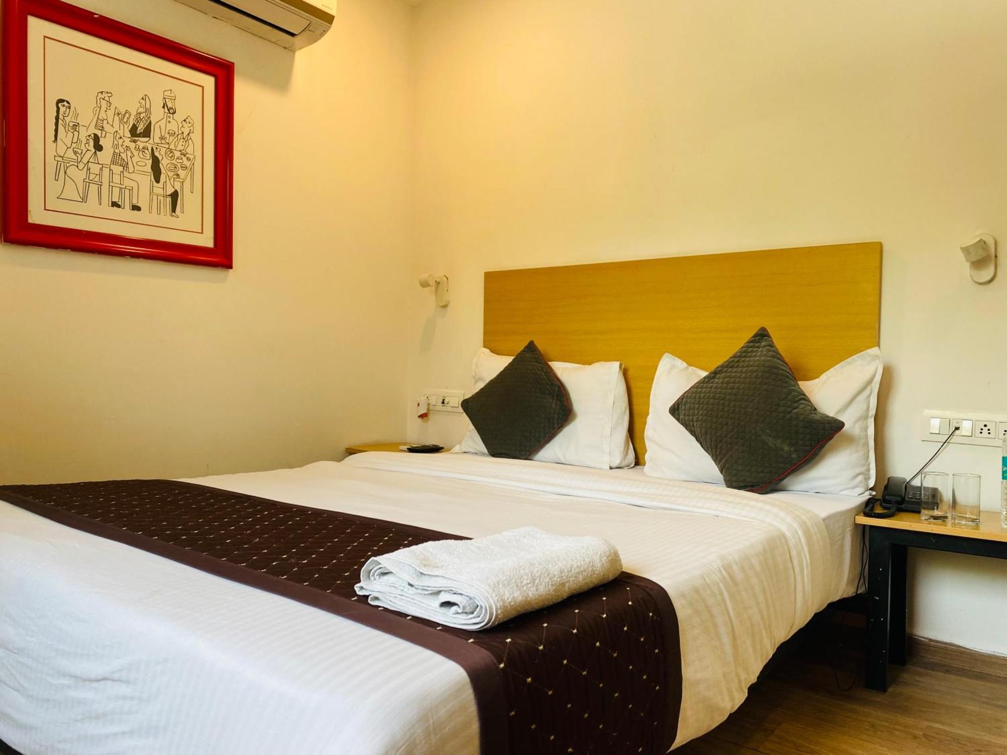 Qotel Hotel Ip Residency East Delhi Preet Vihar New Delhi Eksteriør billede
